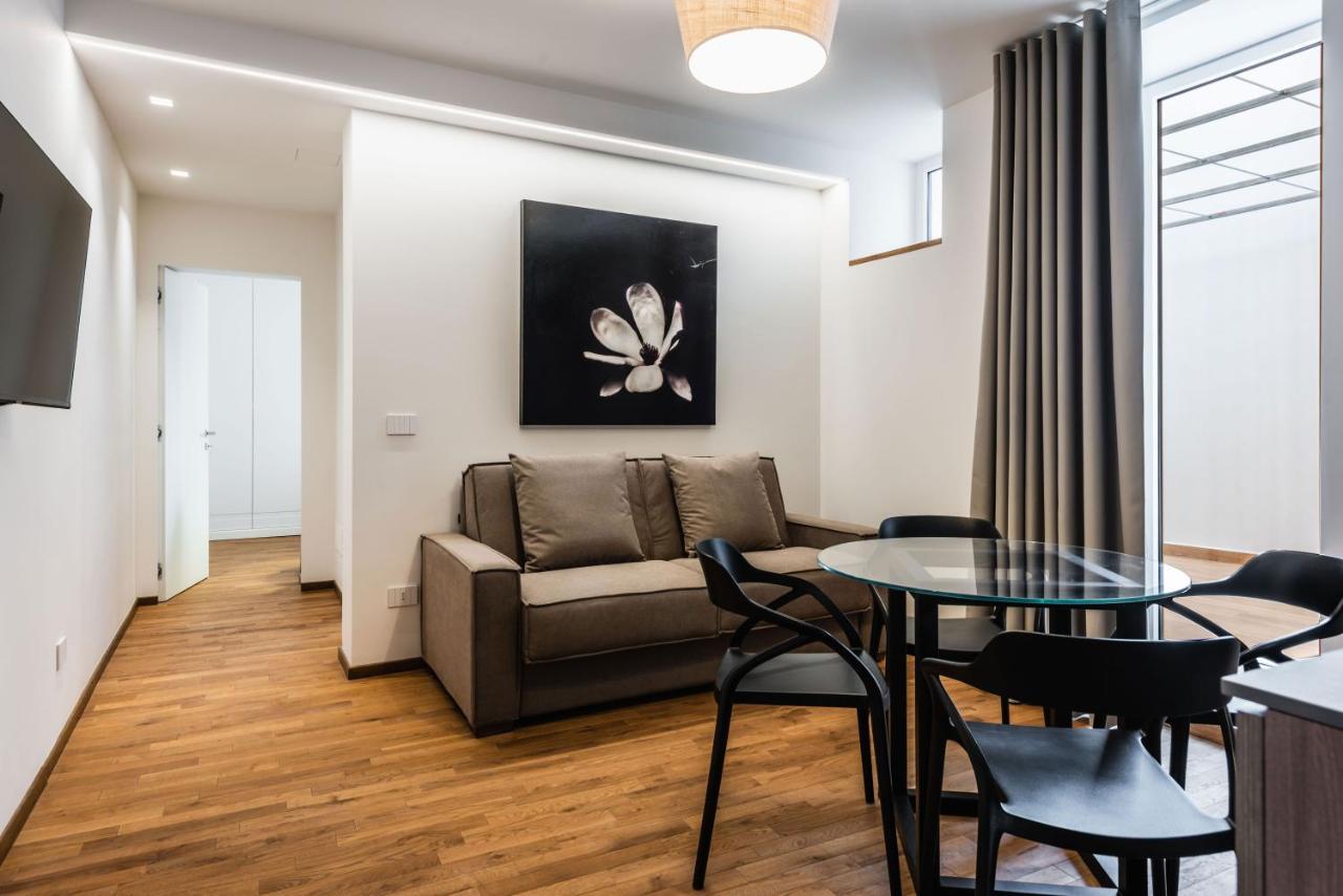 Ferrini Home - Firenze 70 Катания Екстериор снимка